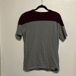 American Eagle Grey and Maroon topped shirt